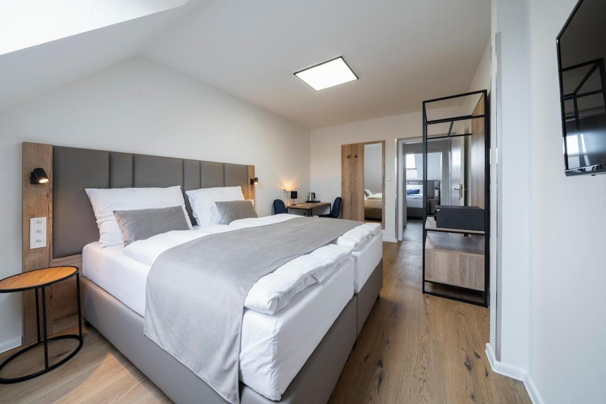 Family With 2 Bedrooms For Up To 4 People